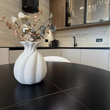 Ellada Arc Apartment Odesa